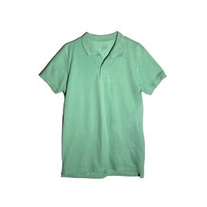 Plain green polo shirt.